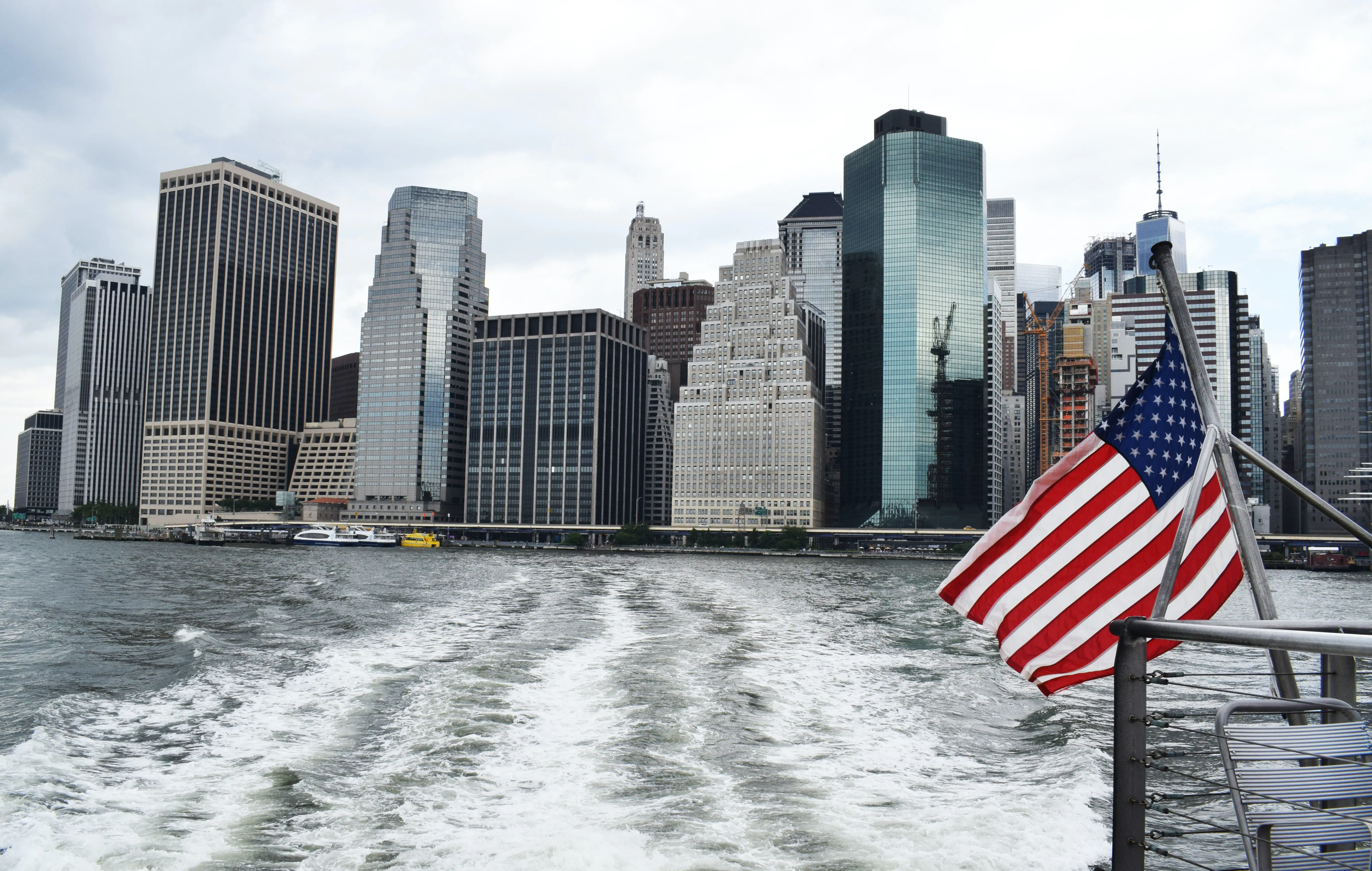 Dinner cruise during 1 week in New York city