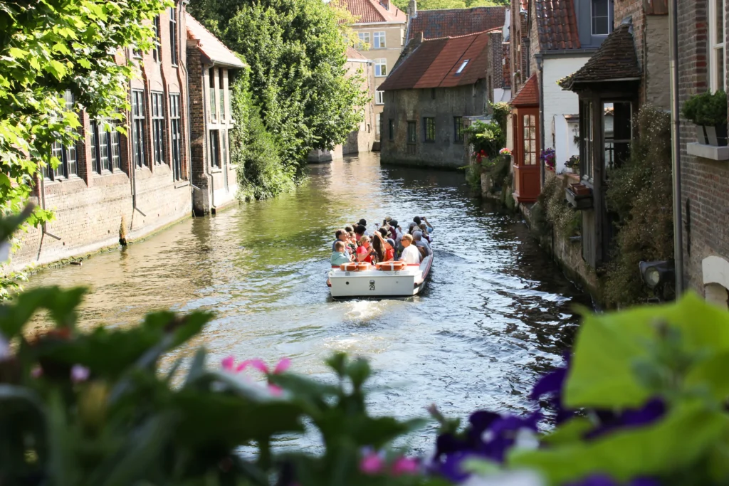 boat ride to do in bruges