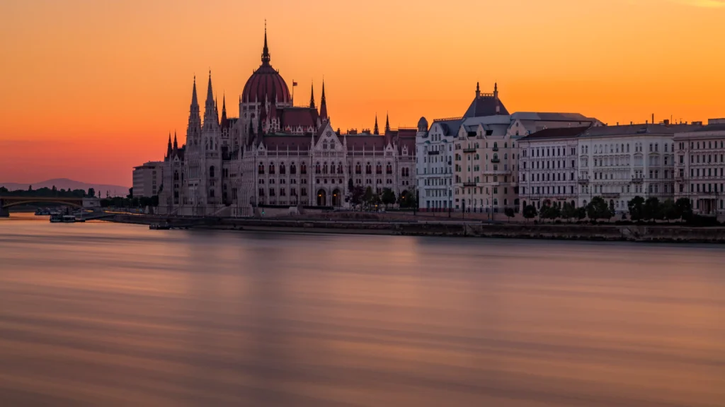 Danube cruise to do in Budapest Hungary