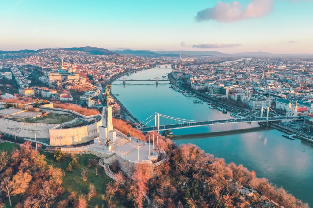 how to pay in Budapest Hungary without fees