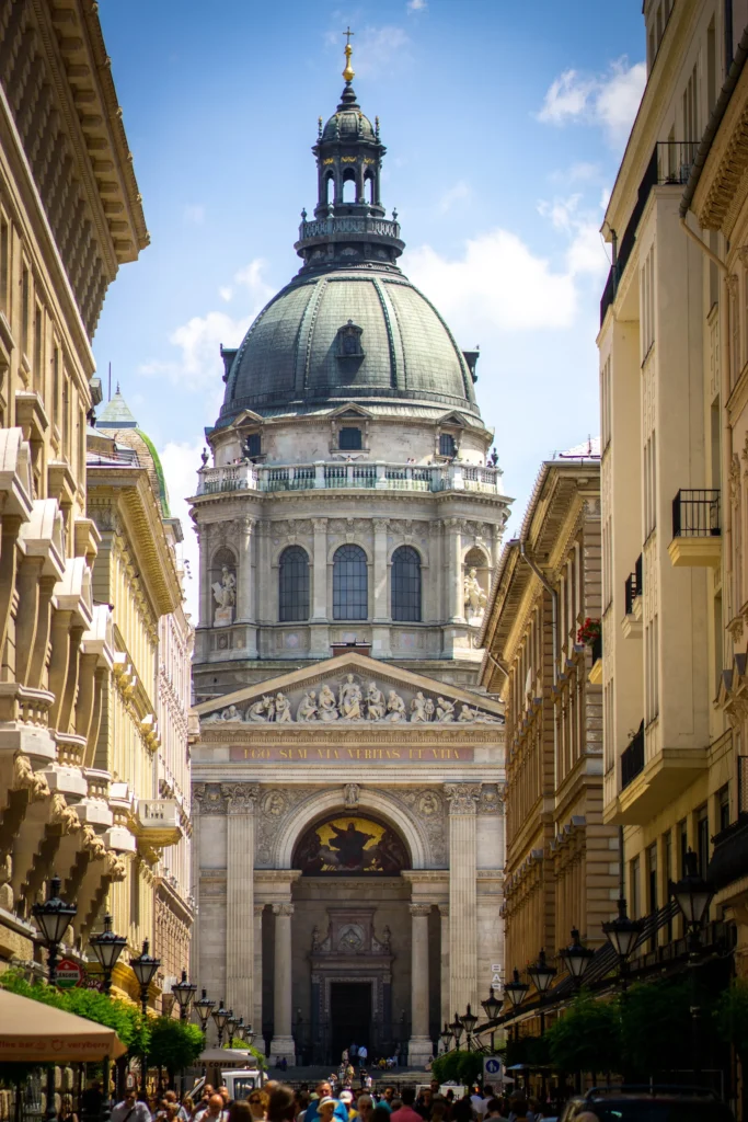 St. Stephen's Basilica to visit in Budapest